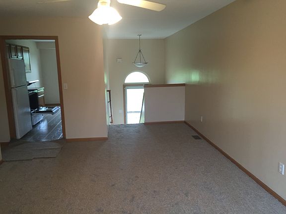 3rd image of 3806 NE 86th Ter