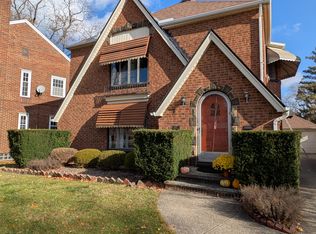 3685 Warren Rd, Cleveland, OH 44111