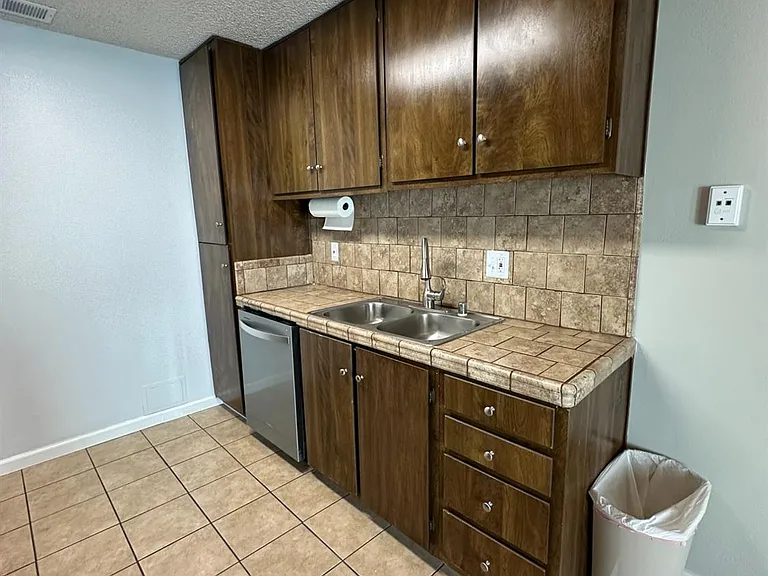 297 E Bullard Ave #136 — Photo 7