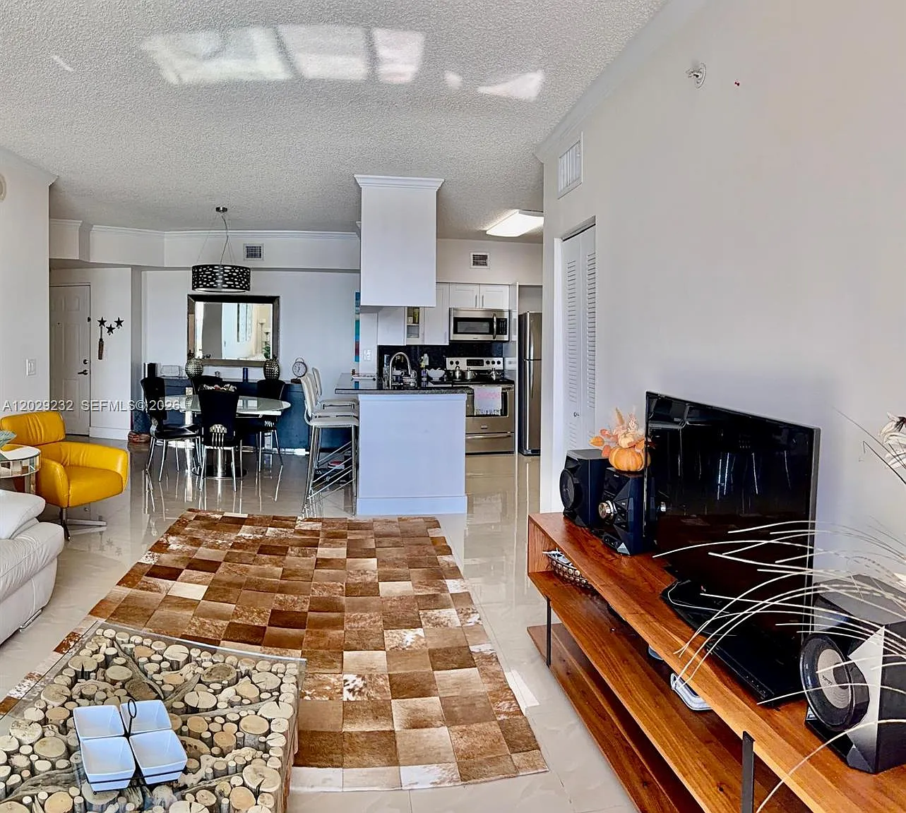 2 bed, 1116 sqft, $3,550 — Photo 1