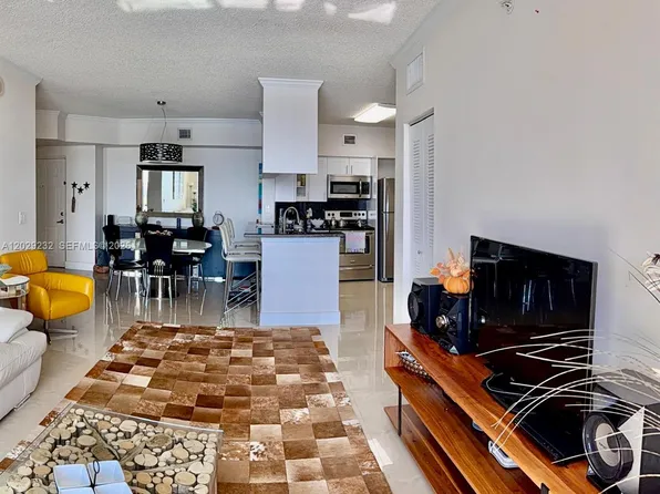 17100 N Bay Rd, Sunny Isles Beach, FL