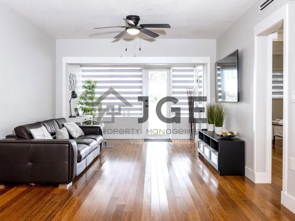 270 NE 191st St APT 103, Miami, FL 33179