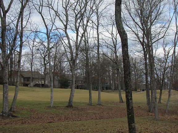 4th image of 25 Bent Oak Ln