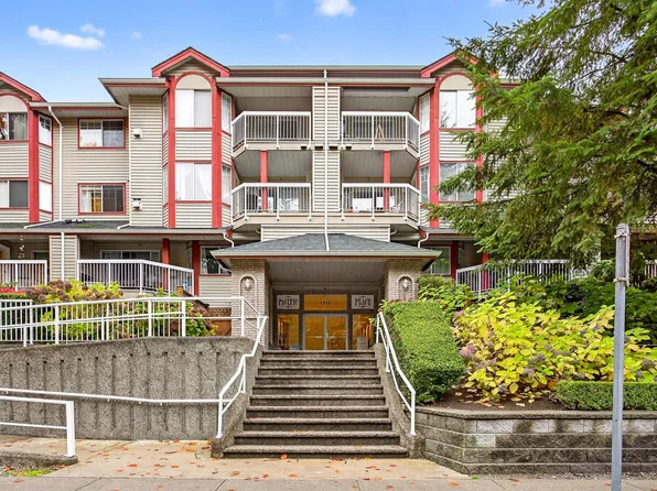 1215 Pacific St #107, Coquitlam, BC V3B 7M4
