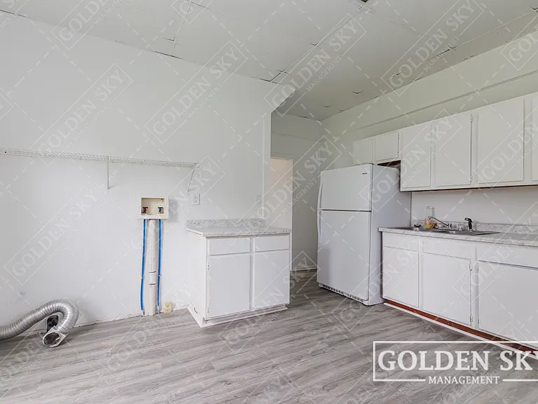717 N Mulberry St — Photo 7