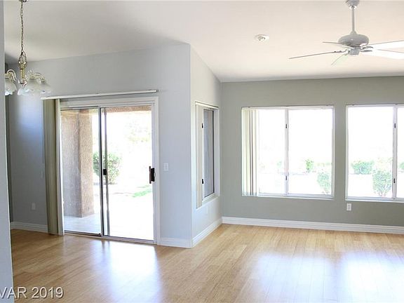 5th image of 10301 Saugus Dr