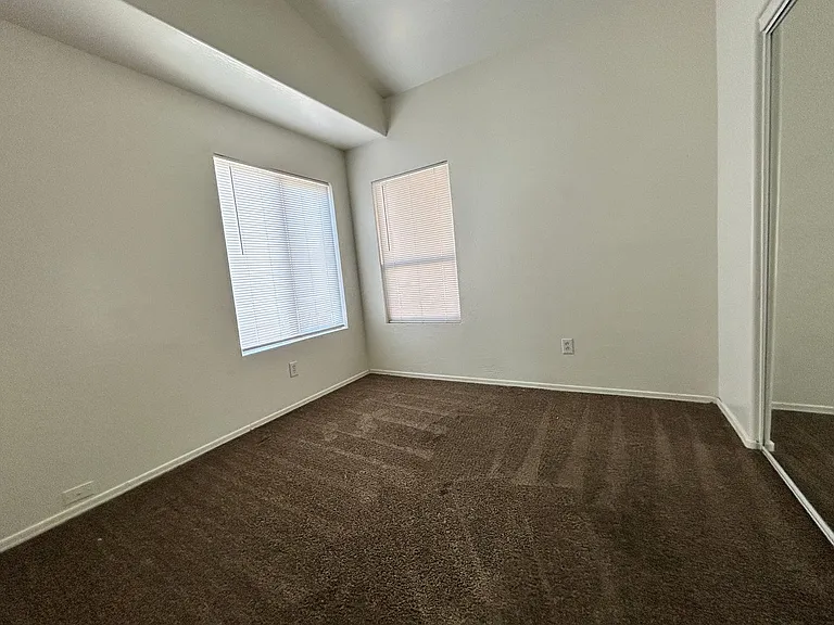 15036 W Calavar Rd — Photo 14