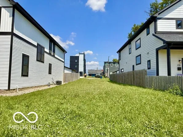 236 Iowa St, Indianapolis, IN 46225