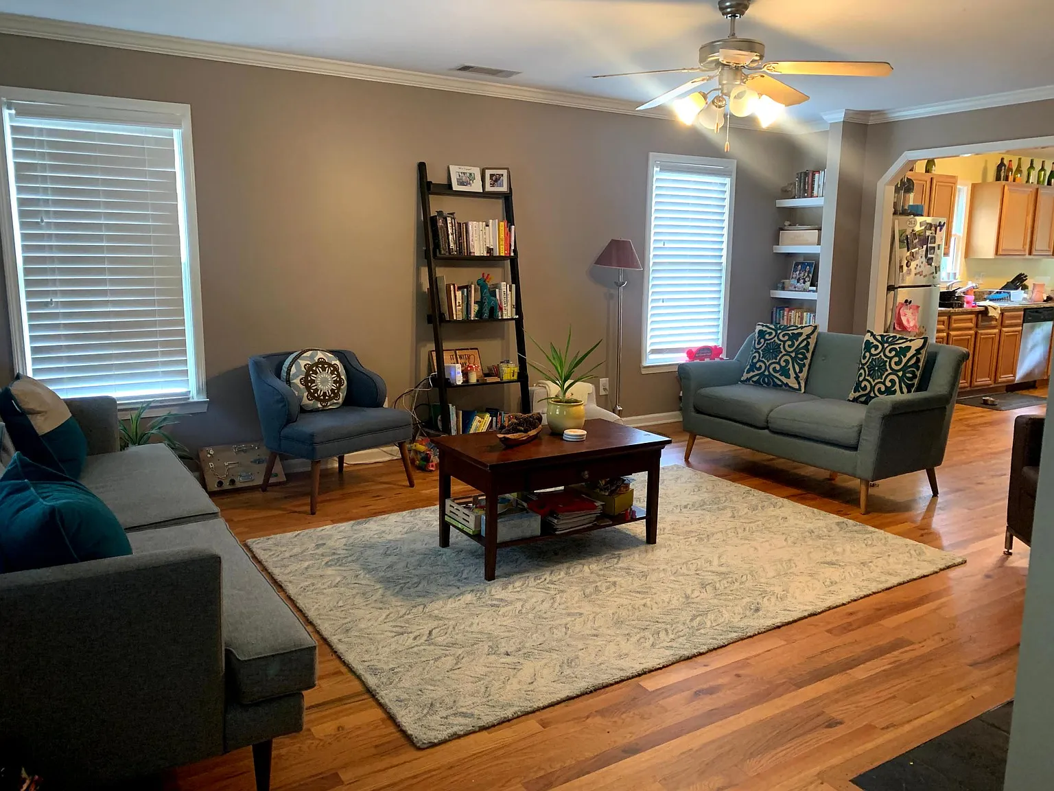 3 bed, 1536 sqft, $2,500 — Photo 2