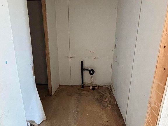 5th image of 6416 Beaver Trail Rd