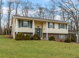 6644 Concord Dr, Newburgh, IN