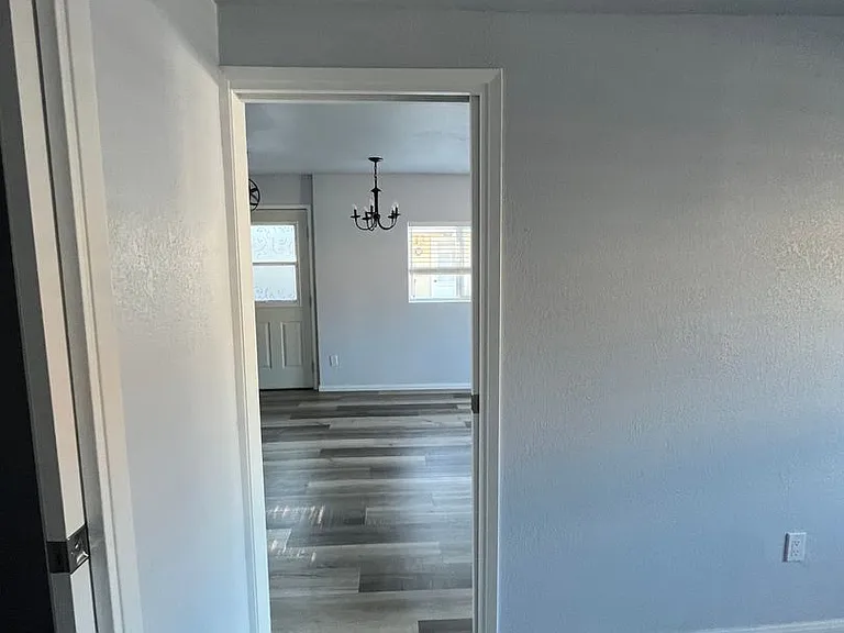 436 Hobson St — Photo 15