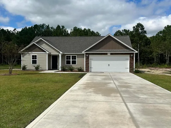 560 Orchard Creek Drive, Richlands, NC 28574