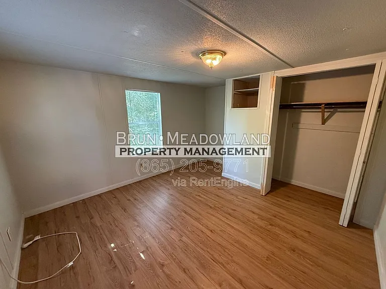 424 Patterson Rd — Photo 10
