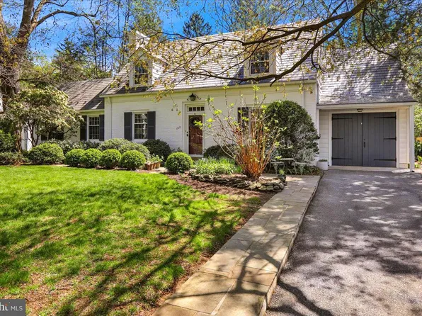 1512 Hillcrest Rd, Lancaster, PA 17603
