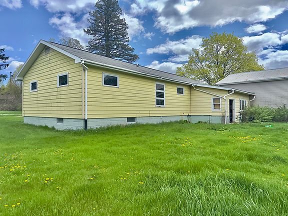 5th image of 643 Ashley Rd
