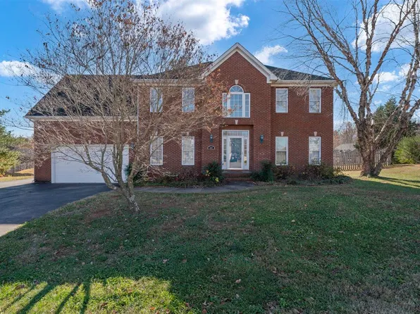 147 Calvin Ct, Bowling Green, KY 42104