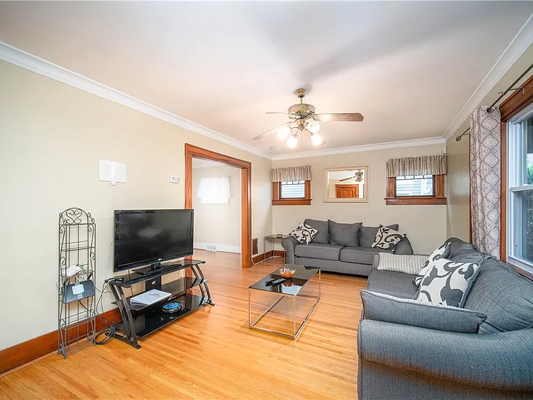 101 Crittenden Blvd — Photo 3