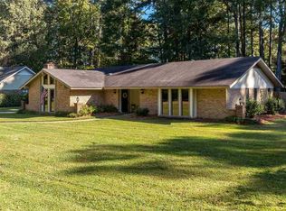212 E Lake Dr, Brandon, MS 39047