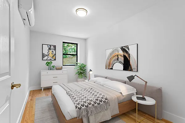 Rented by Compass | media 32