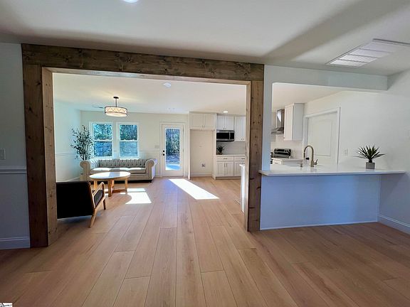 2nd image of 405 Chesley Dr