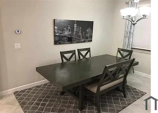 4 bed, 2057 sqft, $2,750 — Photo 3