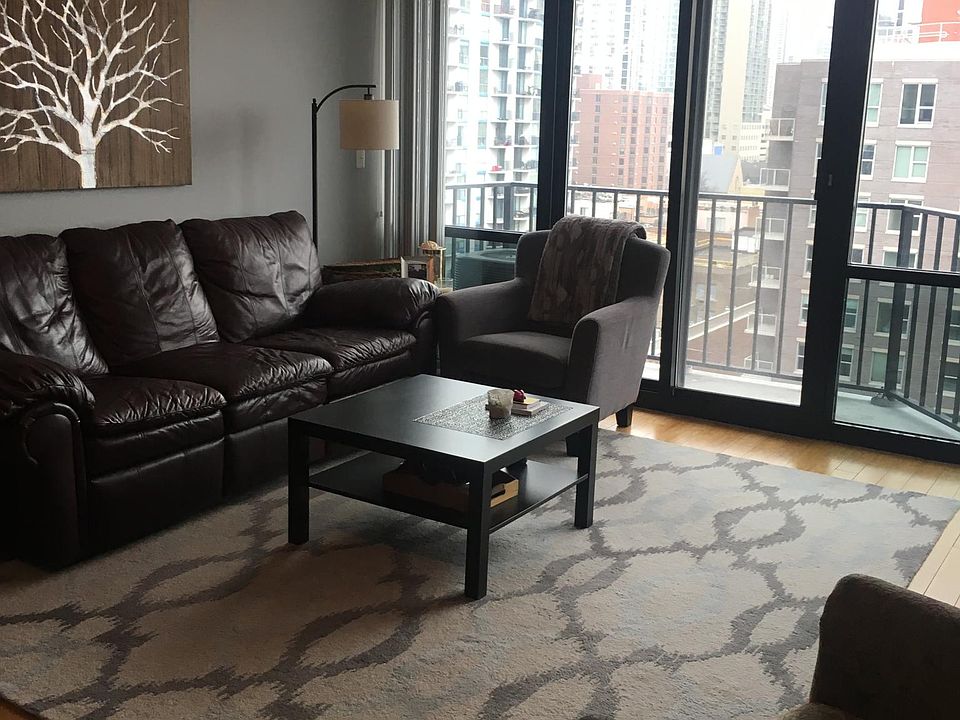1st image of 1309 N Wells St APT 1104