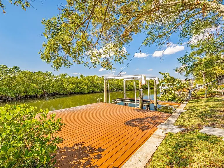 4622 Bay Crest Dr — Photo 49