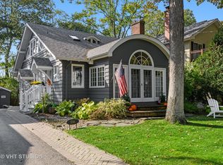 756 Foxdale Ave, Winnetka, IL 60093