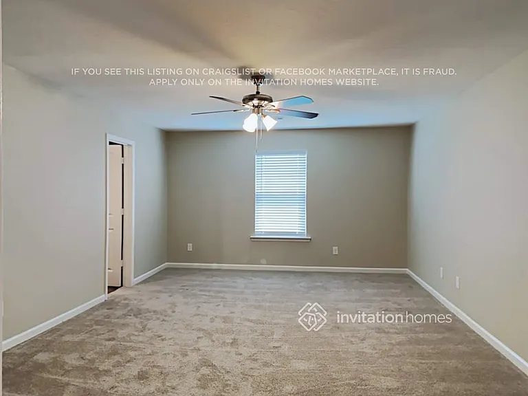 407 Vermeer Ct — Photo 10