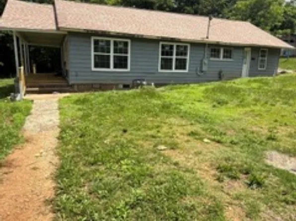 306 Saint Clair St SE, Russellville, AL 35653