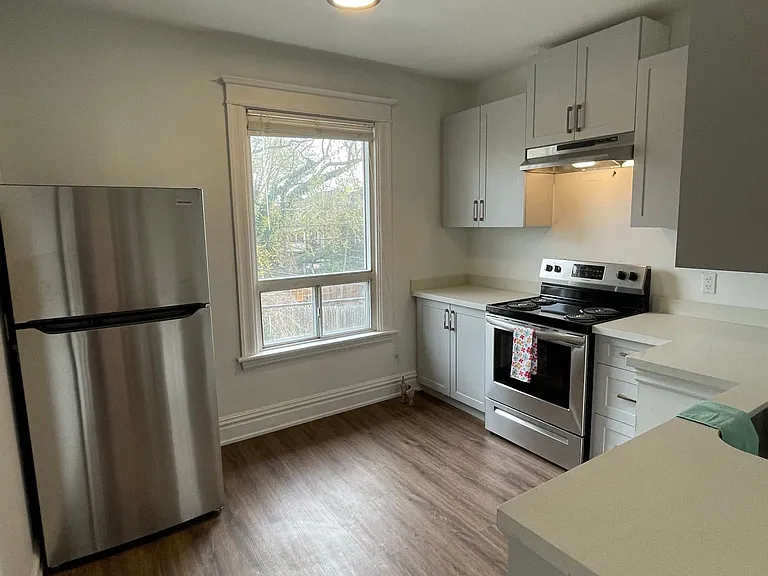 100 Dunsmure Rd #2 — Photo 6