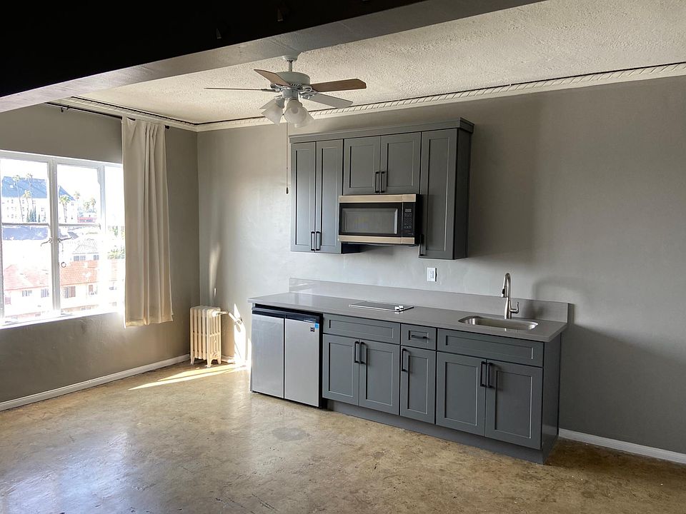 1st image of 5225 Hollywood Blvd #504