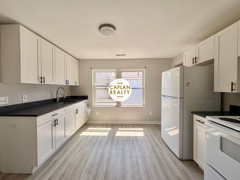 1st image of 48 Blohm St #3