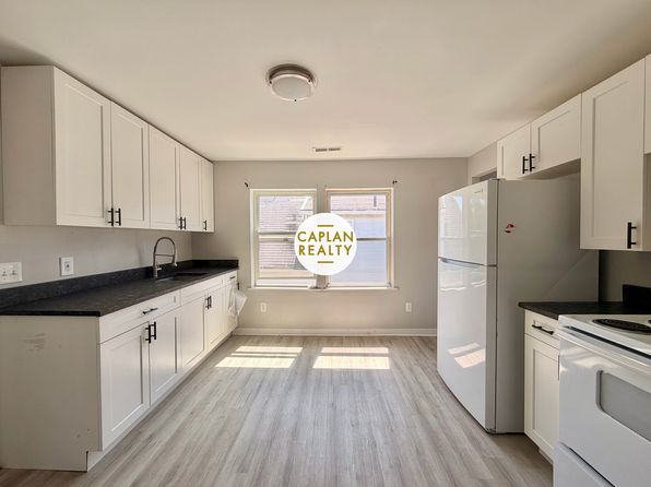 48 Blohm St #3