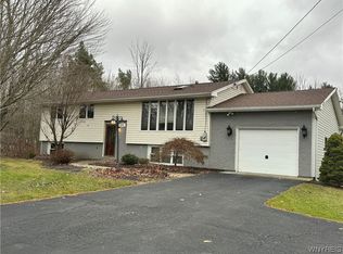 1519 Wisconsin Rd, Derby, NY 14047