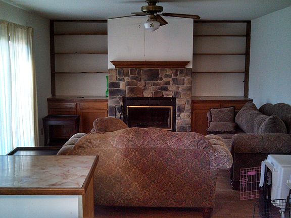 2nd image of 110 Pewter Ln