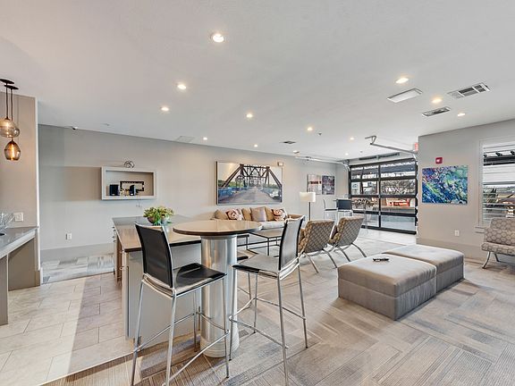 3rd image of 5609 Smu Blvd APT 207