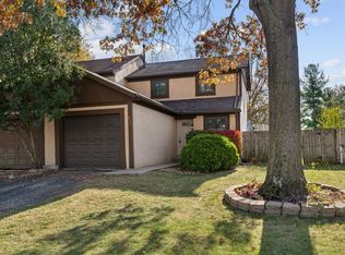 932 Tradewind Dr, Westerville, OH 43081