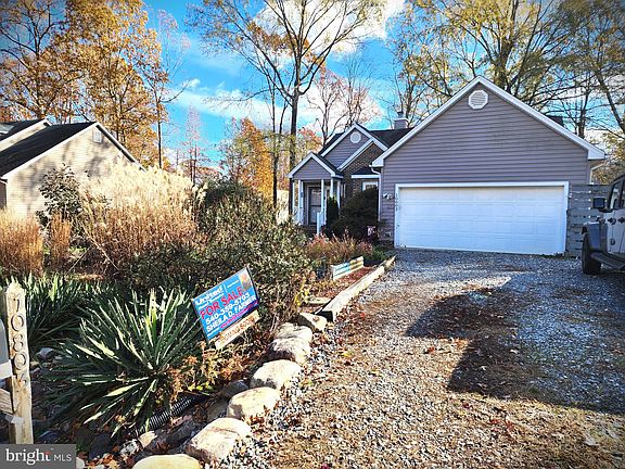 5th image of 10803 Crestwood Dr
