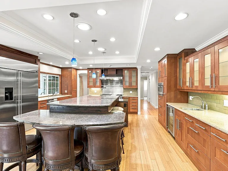 12445 Green Meadow Ln — Photo 4