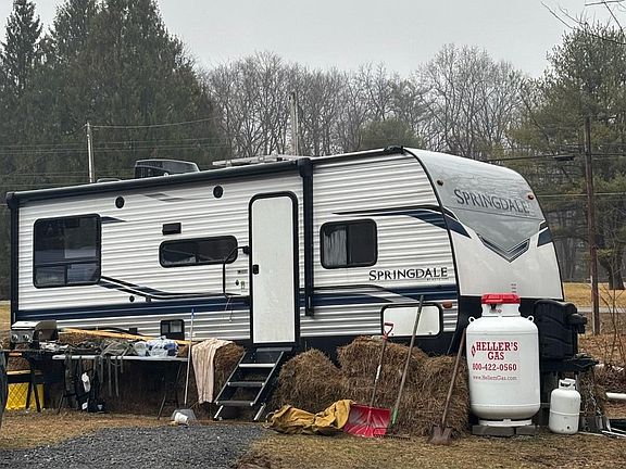 2nd image of 16511 Raystown Rd