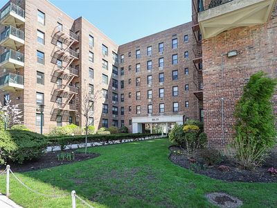 80-35 Springfield Boulevard #6R, Jamaica, NY, 11427