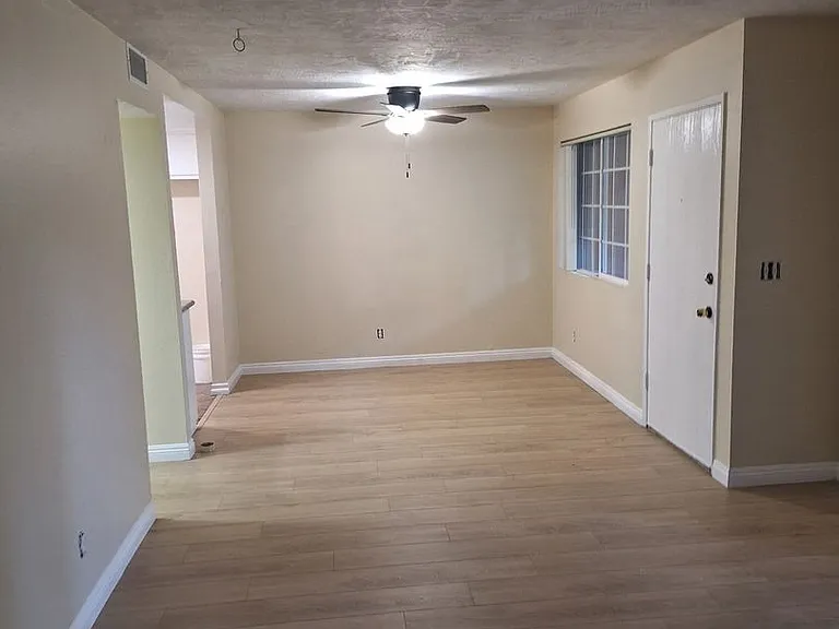 1249 N Edwards St #30 — Photo 5
