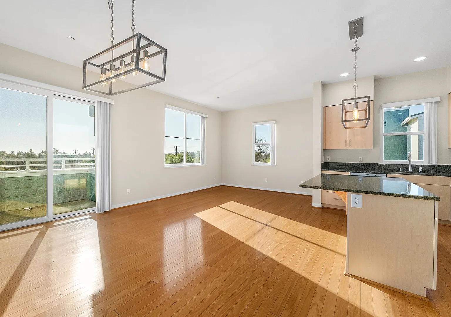 Capitola Beach Villas — Photo 4