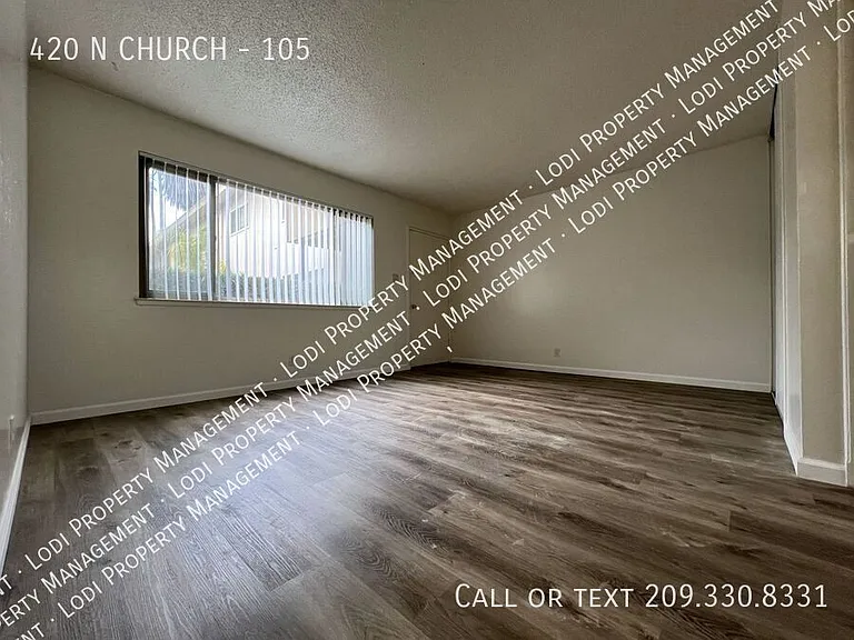 420 N Church St #105 — Photo 13