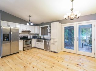 826 35th Ave NW, Rochester, MN 55901