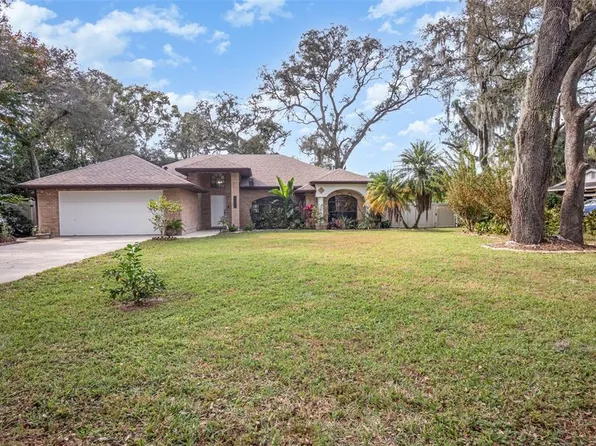 1356 Canary Dr, Deland, FL 32720