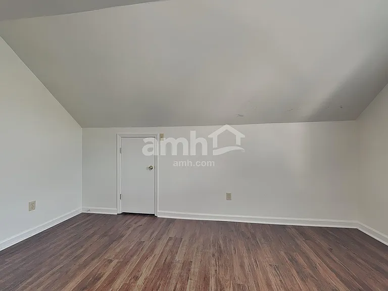 10225 Highgate Cir — Photo 20