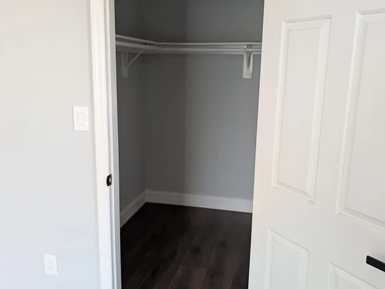 1008 Hidden Village Dr — Photo 15